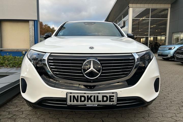 Hvid Mercedes EQC 400 fra 2020
