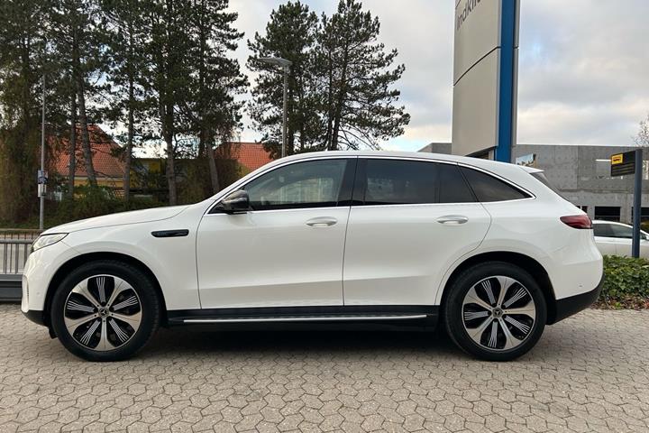Hvid Mercedes EQC 400 fra 2020