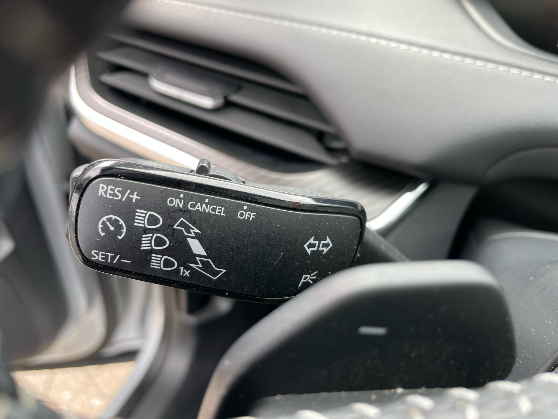 Sølv Skoda Enyaq iV fra 2021