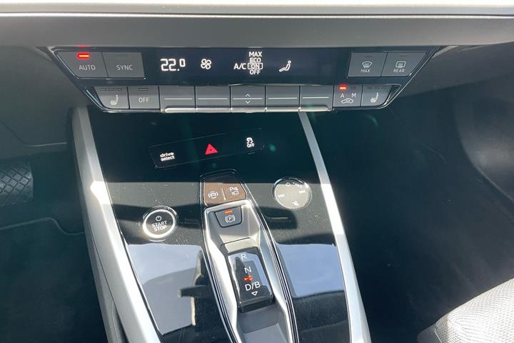 Sort Audi Q4 fra 2022