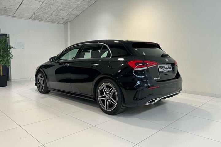Sort Mercedes A200 fra 2022