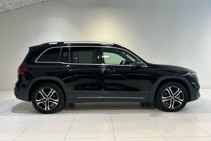 Sort Mercedes EQB 300 fra 2022