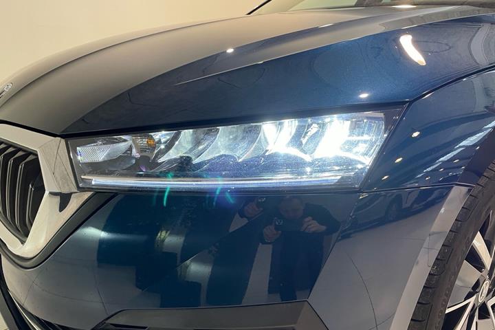 Blå Skoda Octavia fra 2020