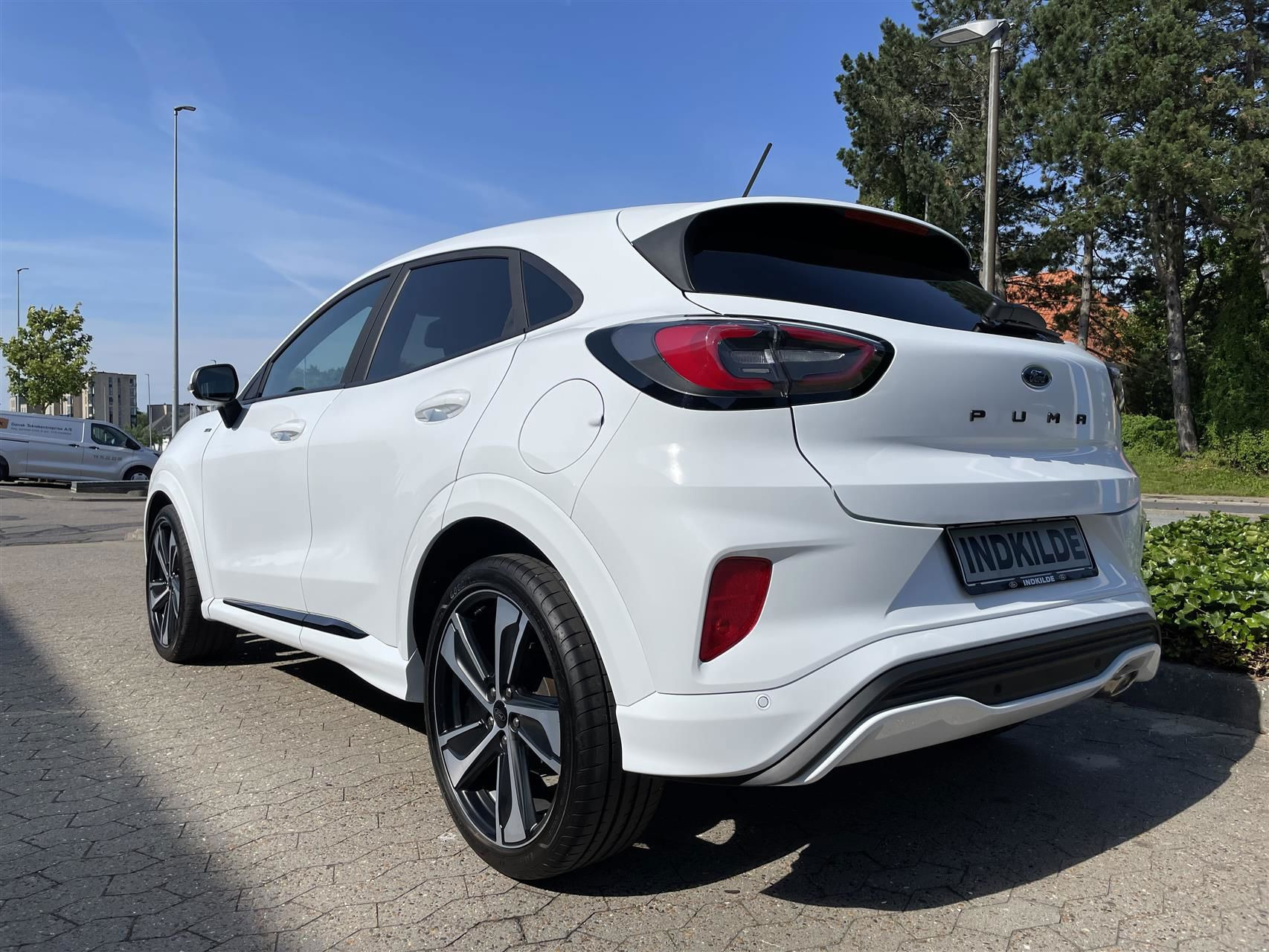 Hvid Ford Puma fra 2023