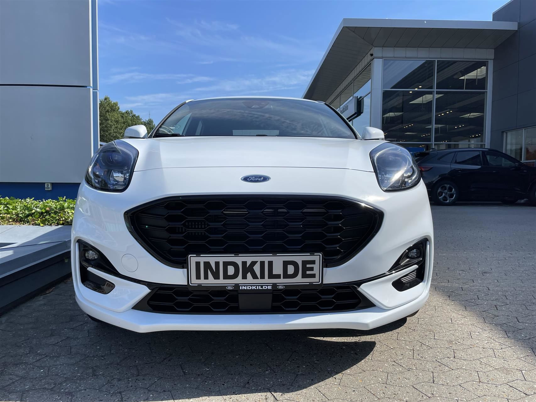 Hvid Ford Puma fra 2023