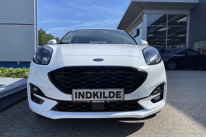 Hvid Ford Puma fra 2023