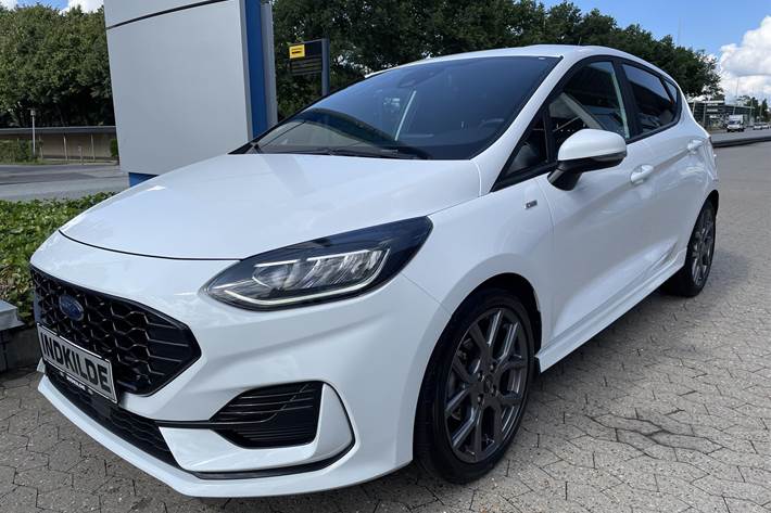 Hvid Ford Fiesta fra 2022