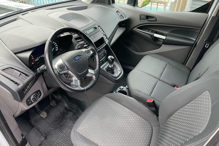 Hvid Ford Transit Connect fra 2019