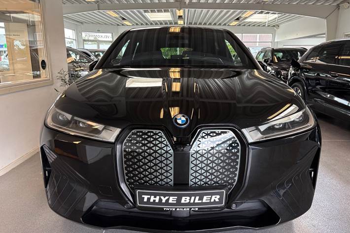 Sort BMW iX fra 2022