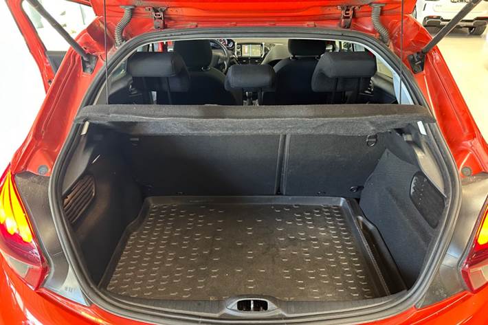 undefined Peugeot 208 fra 2018