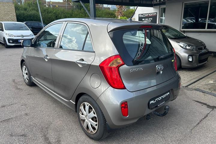 Brun Kia Picanto fra 2013