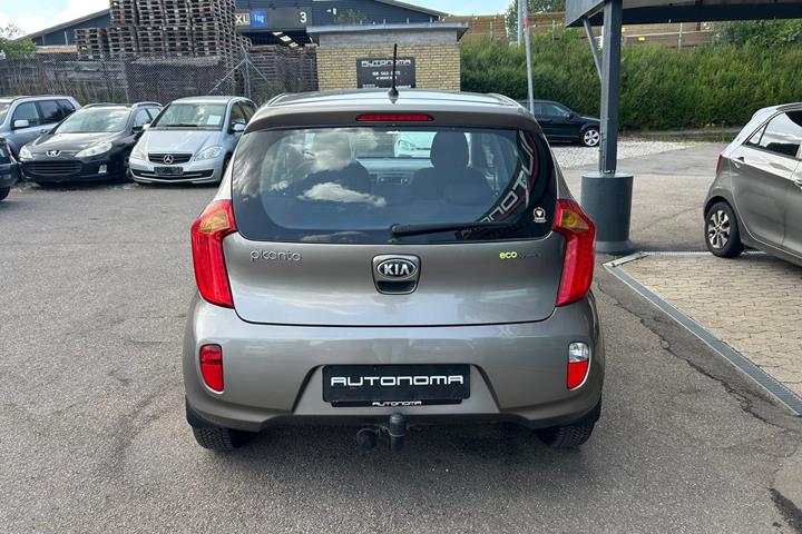 Brun Kia Picanto fra 2013