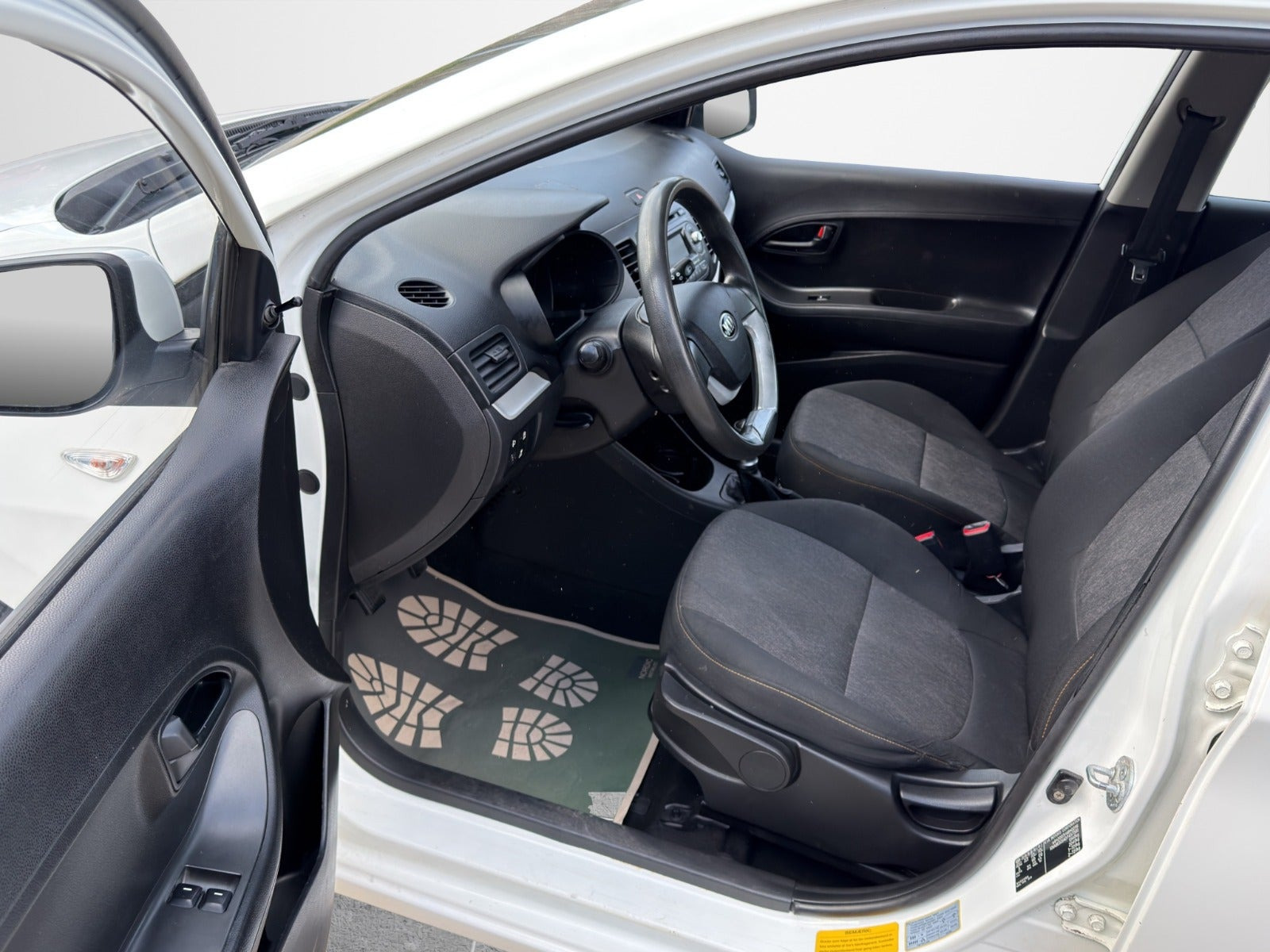 Hvid Kia Picanto fra 2013