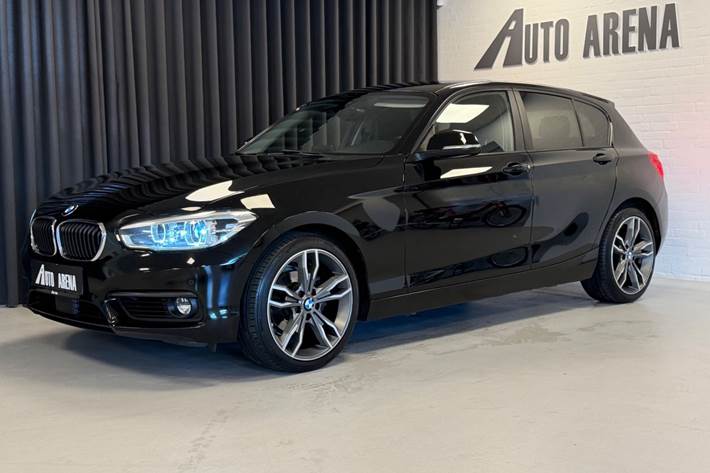 Sort BMW 118d fra 2017