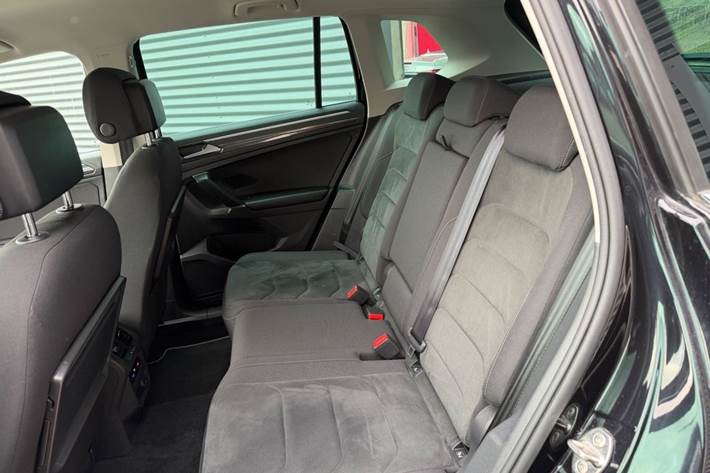 Sort VW Tiguan fra 2018