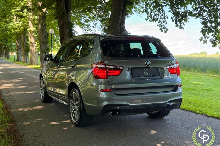 Grå BMW X3 fra 2017