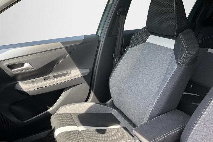 Grøn Opel Frontera fra 2025