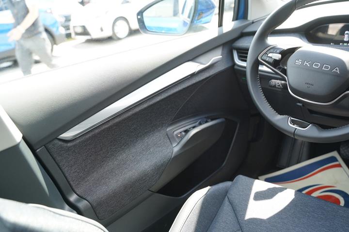Blå Skoda Elroq fra 2026