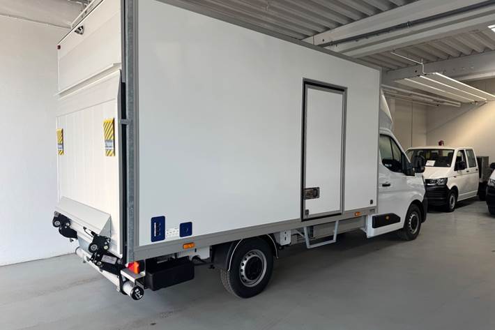 Grøn Renault Master V T35 fra 2026