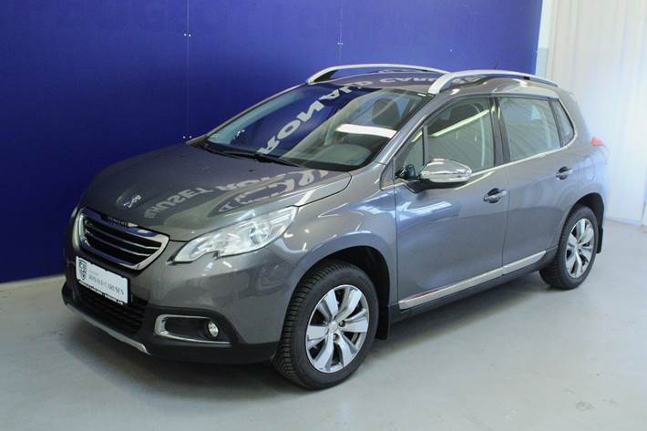 Grå Peugeot 2008 fra 2014
