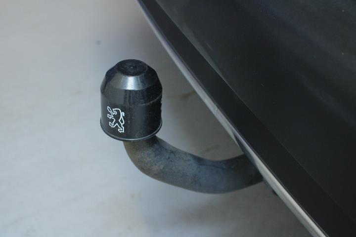 Grå Peugeot 2008 fra 2014