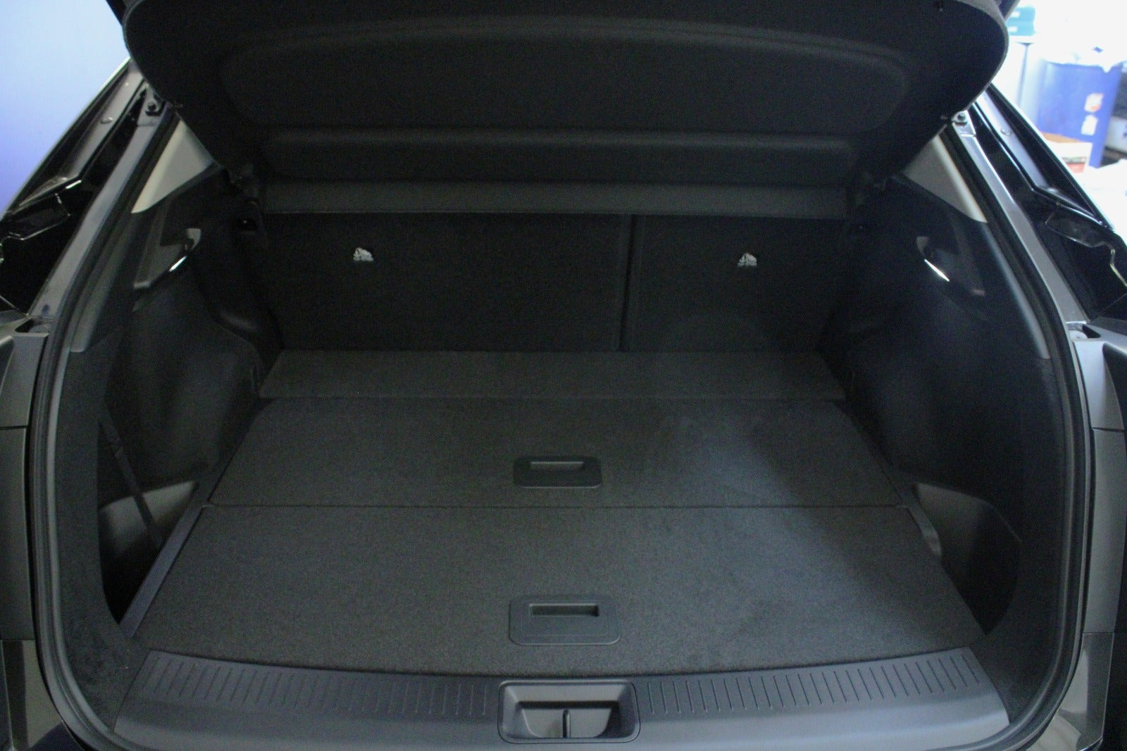 Sort Nissan Ariya fra 2025