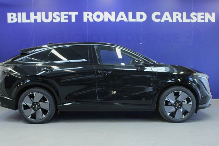 Sort Nissan Ariya fra 2025