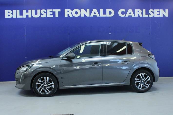 Grå Peugeot 208 fra 2021