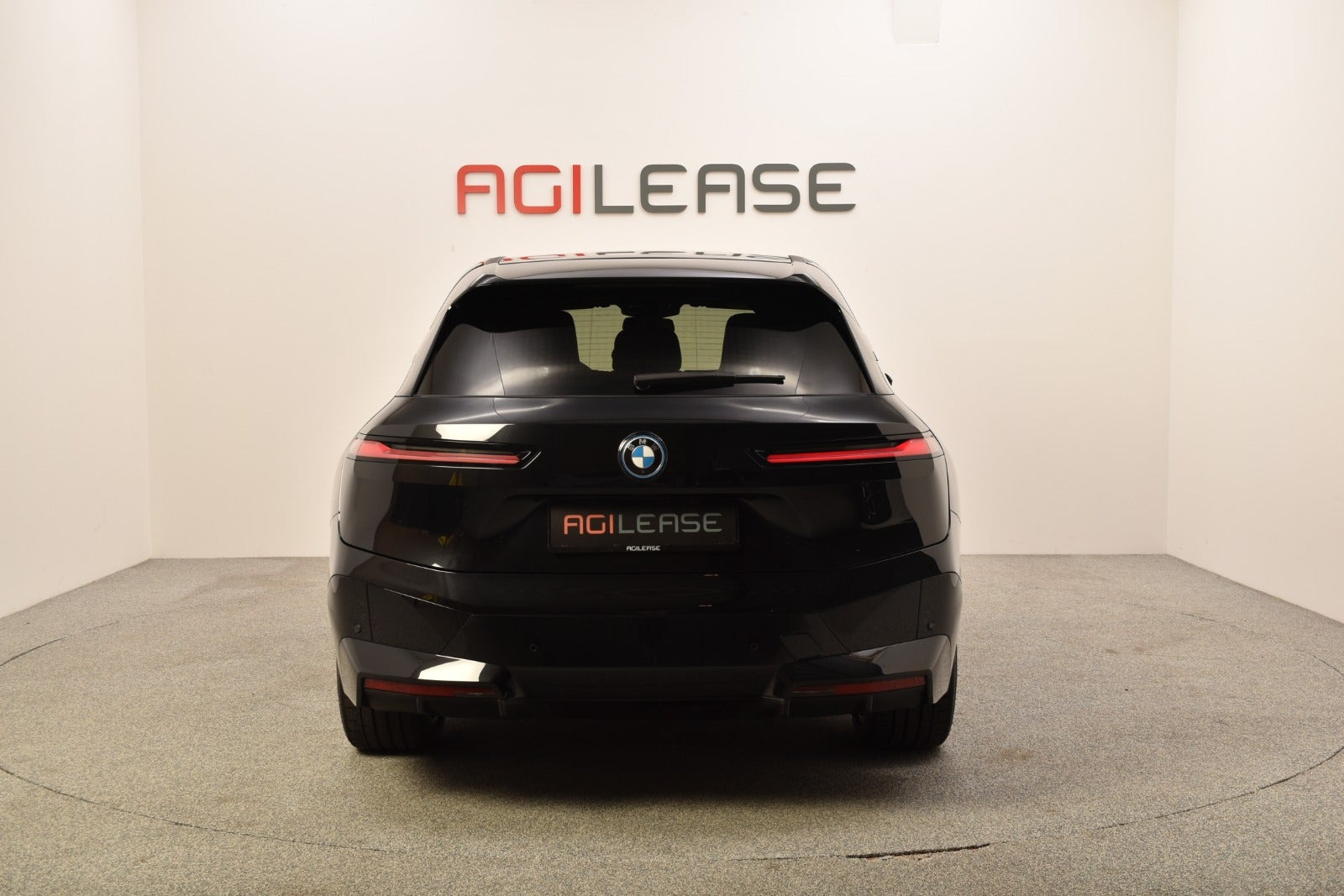 Sort BMW iX fra 2022