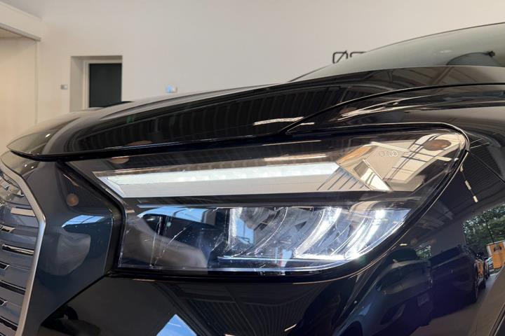 Sort Audi Q4 e-tron fra 2026