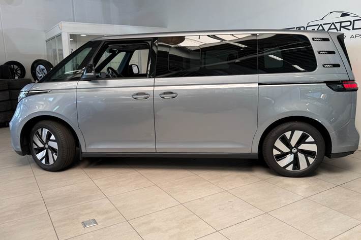 Grå VW ID.Buzz fra 2025