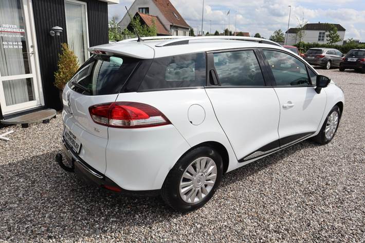 Hvid Renault Clio IV fra 2016