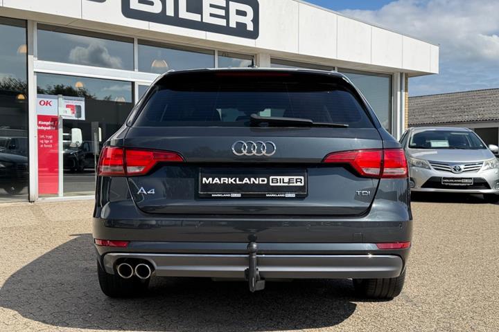 Grå Audi A4 fra 2017