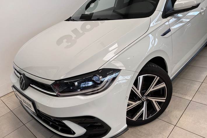 Hvid VW Polo fra 2022