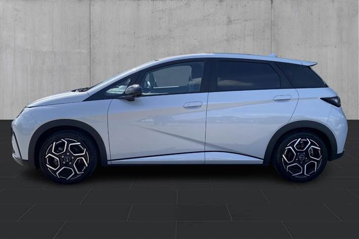 Hvid BYD Dolphin fra 2024