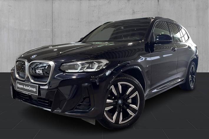 Sort BMW iX3 fra 2023
