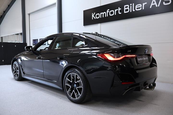 Sort BMW i4 fra 2023