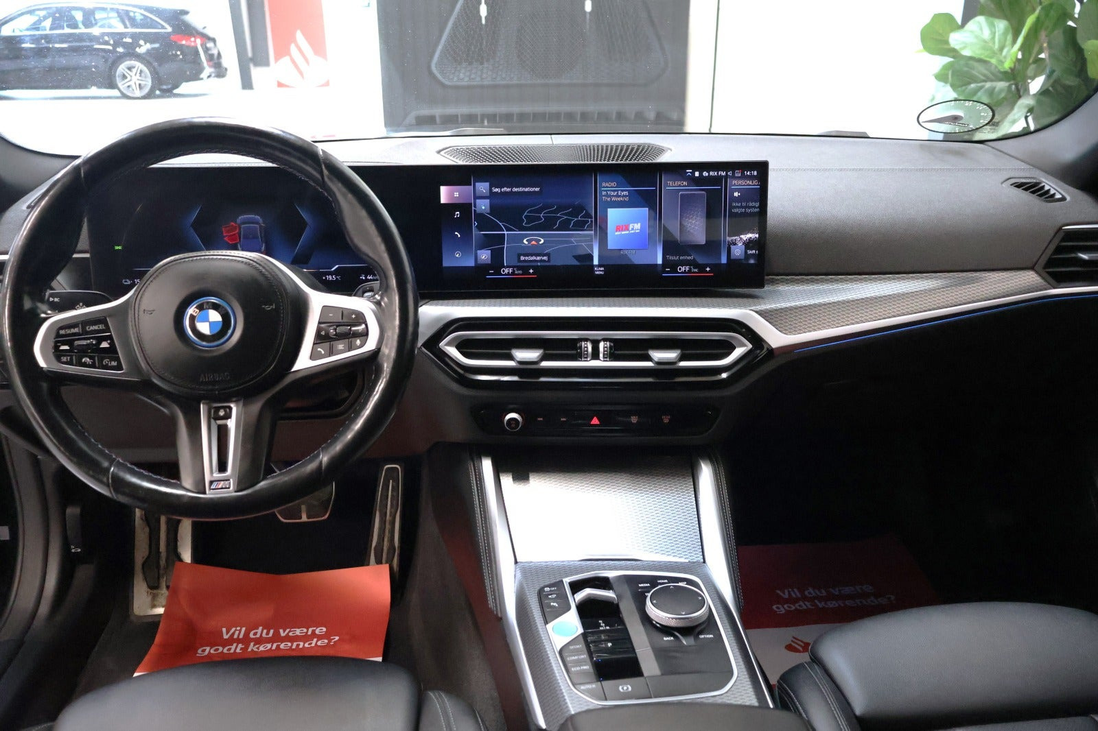 Sort BMW i4 fra 2023