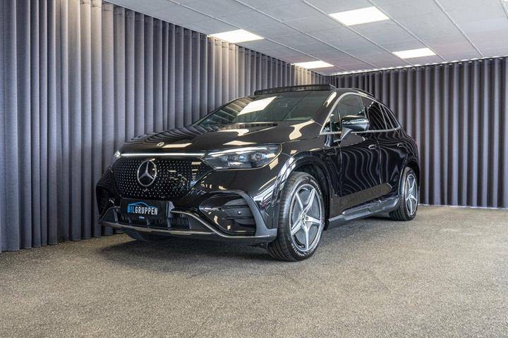 Sort Mercedes EQE350 SUV fra 2025