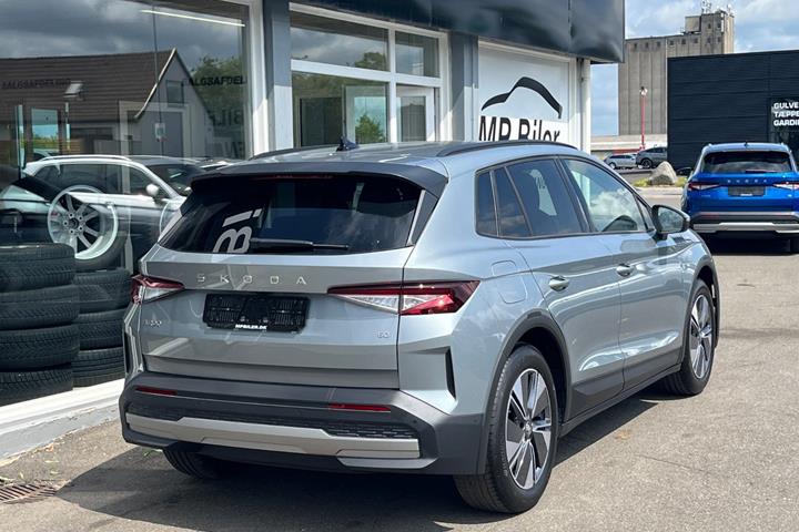 Grå Skoda Elroq fra 2026
