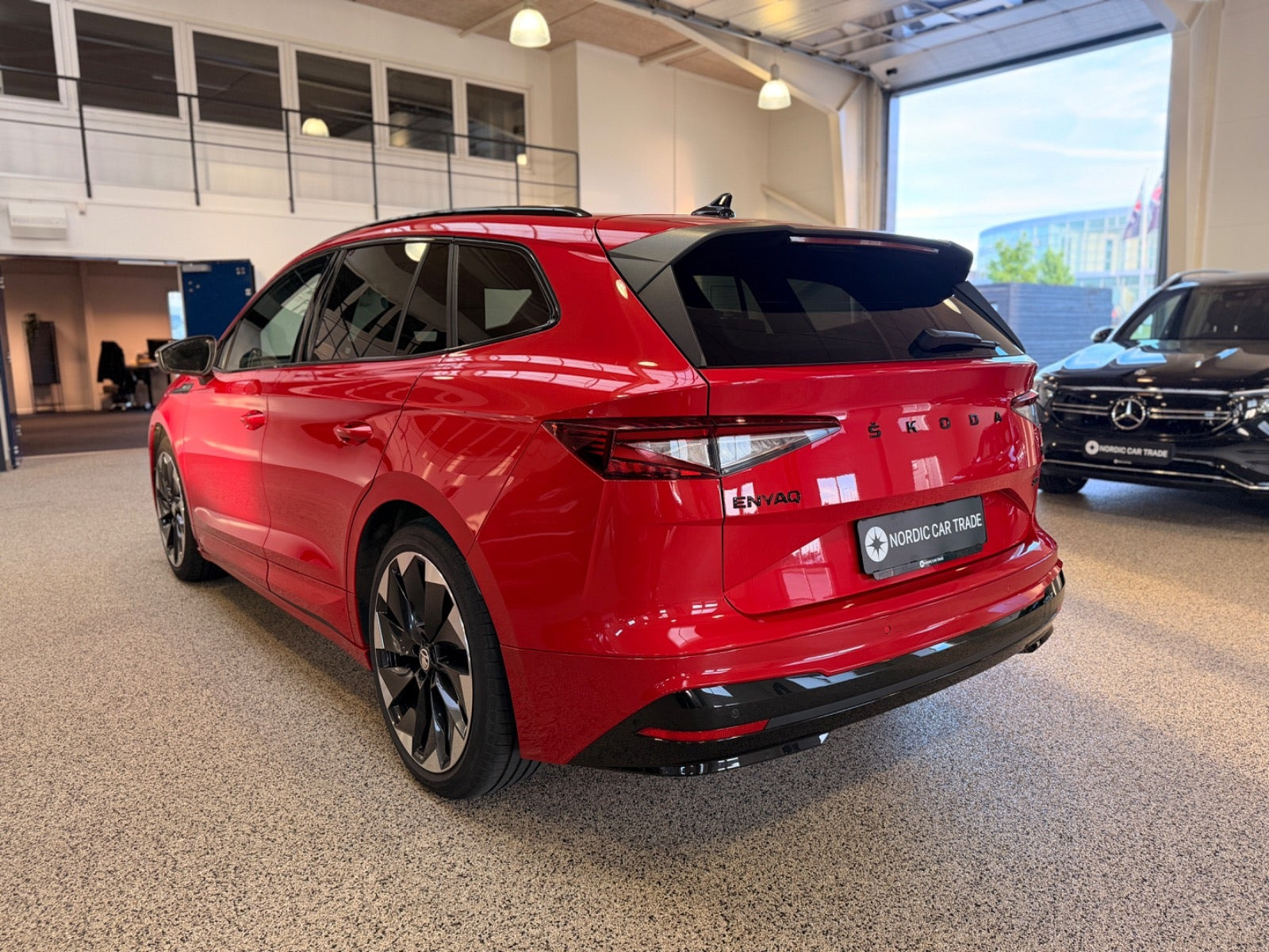 Rød Skoda Enyaq fra 2022