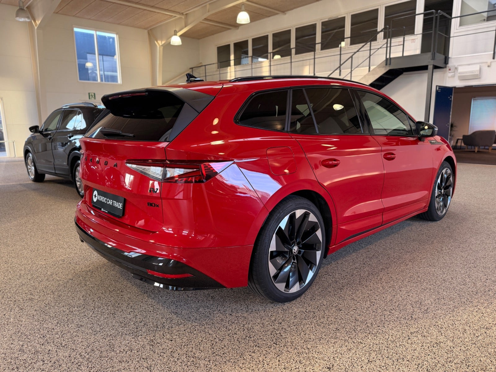 Rød Skoda Enyaq fra 2022