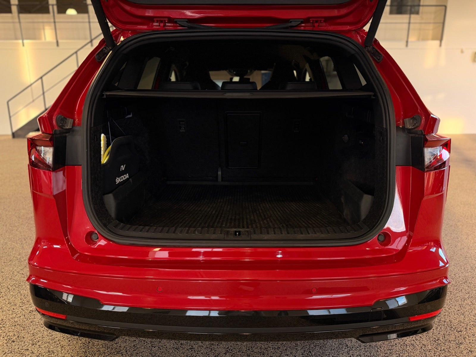 Rød Skoda Enyaq fra 2022
