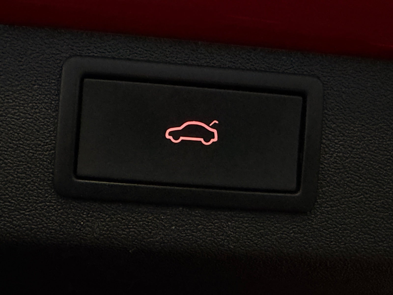 Rød Skoda Enyaq fra 2022