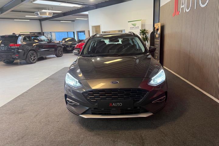Grå Ford Focus fra 2021