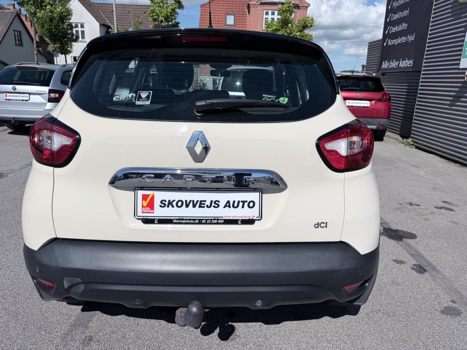 Beige Renault Captur fra 2014