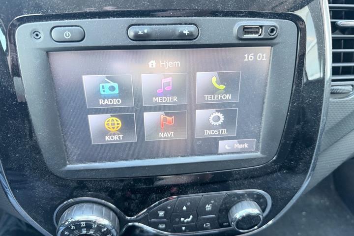 Beige Renault Captur fra 2014