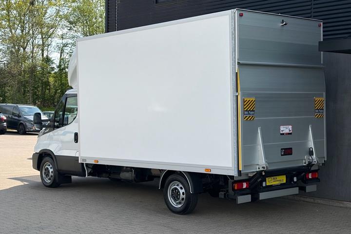 Hvid Iveco Daily fra 2026
