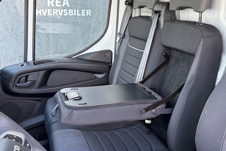 Hvid Iveco Daily fra 2026