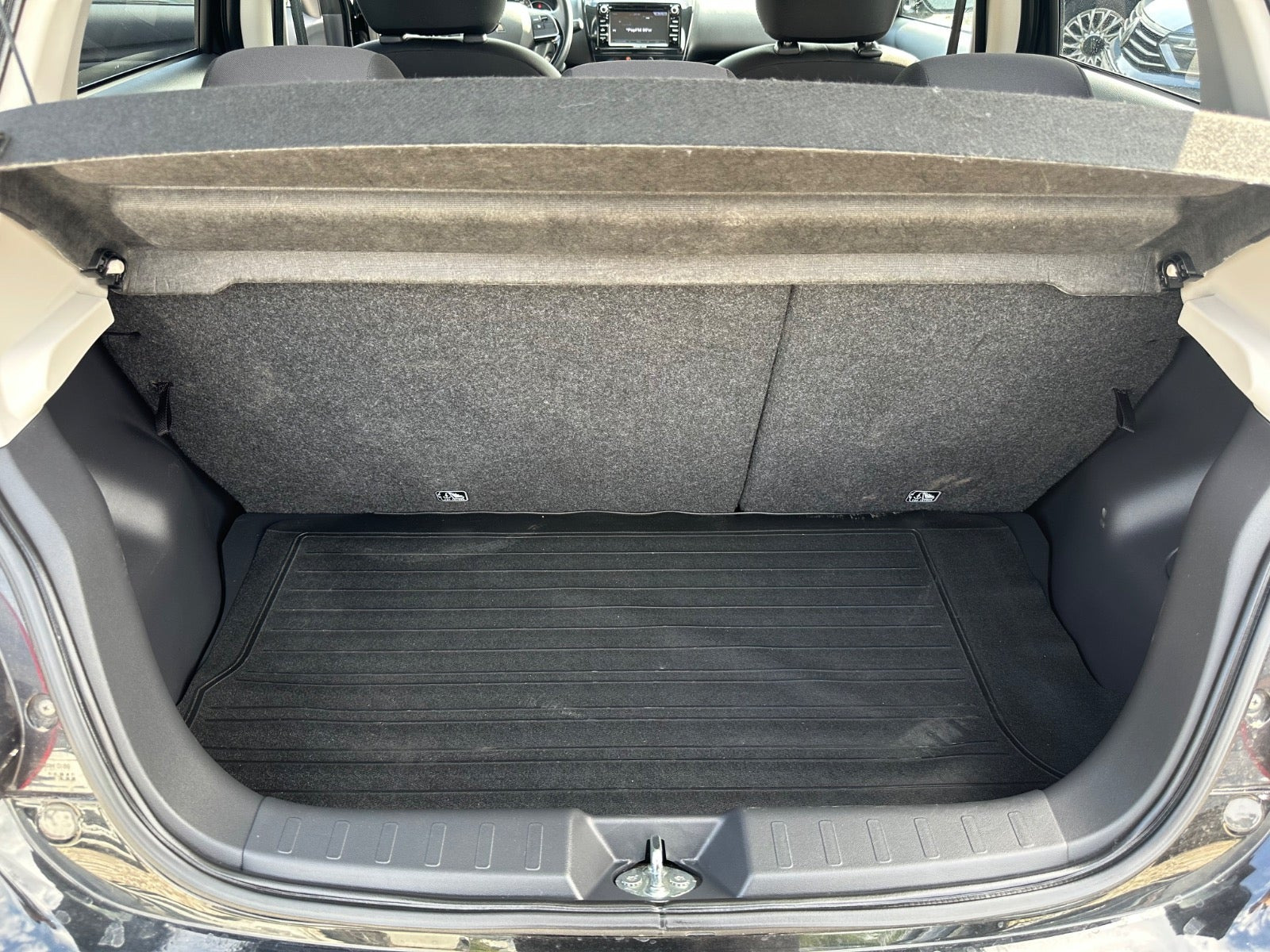 Sort Mitsubishi Space Star fra 2018